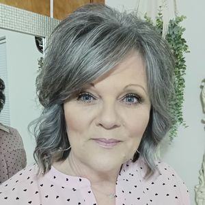 Meet your Posher, Victoria